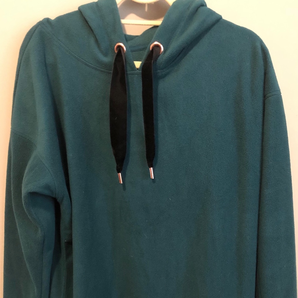 Xersion | Fleece | Hoddie | Rose Gold accents